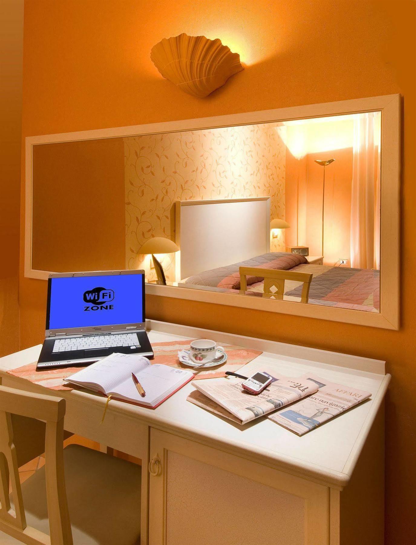 Hotel St. Moritz Bellaria-Igea Marina Exterior foto