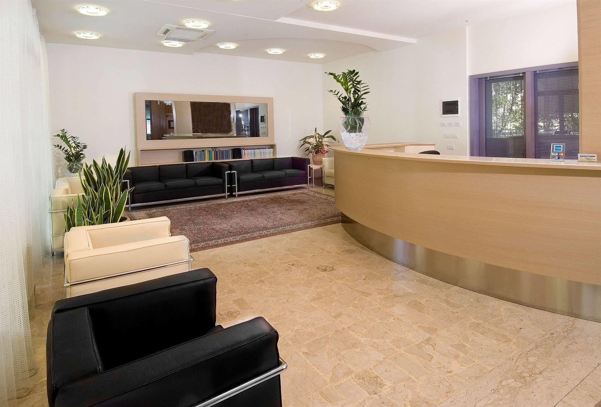 Hotel St. Moritz Bellaria-Igea Marina Exterior foto